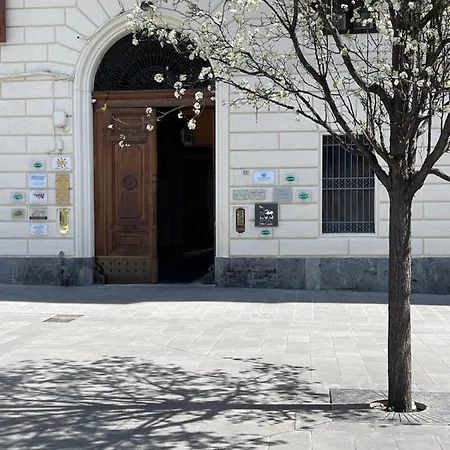 Daire 15 Piazza Saint Bon *